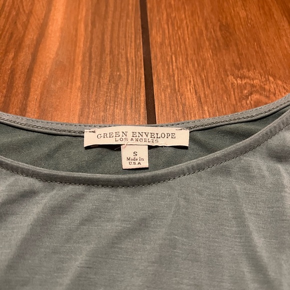 Green Envelope Top - Picture 3 of 3